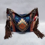 Boho-western-schultertasche-aus-canvas-mit-quasten-6