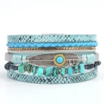 Damen western boho leder wickelarmband mit türkis und feder akzenten - hellblau