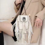 Fransige-western-leder-umhaengetasche-mit-quaste-4